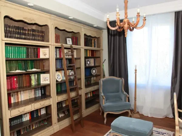 Библиотека с открытыми полками Поместье фото