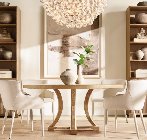 Шкаф с книжными полками Женевьева Рид в интерьере столовой