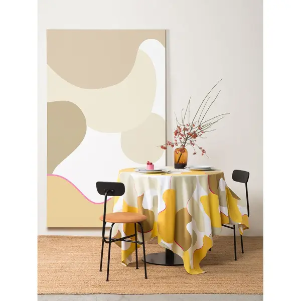 Скатерть из хлопка горчичного цвета с авторским принтом из коллекции freak fruit, 170х170 см