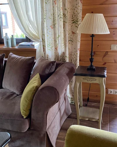 Консоль высокая "Поместье"