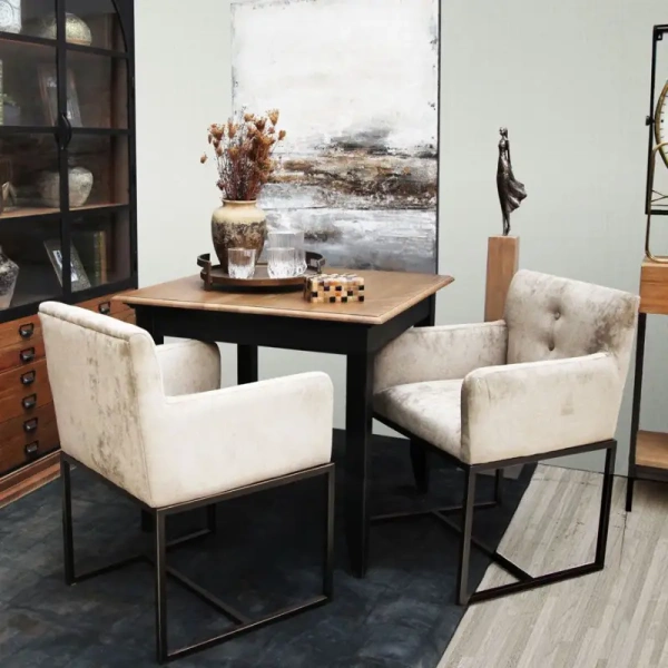 Квадратный обеденный стол на 4 персоны Эбен